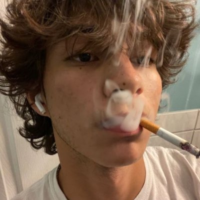 narrcisista's profile picture. ✞.  teen issues                          𓆰𓆪. edtwt drugtwt