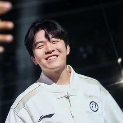 AurelRVP's profile picture. @RangersFC #iGWIN | Rookie & friends | ★ moa ★