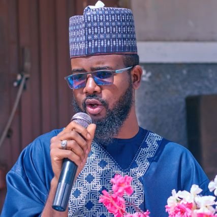 Helping entrepreneurs and businesses 🪴| GM @Sellsrocket 🚀 |Creator of Arewa 1st Affiliate Marketing course| Author✍🏻| Digital skills trainer| obsessed with📚