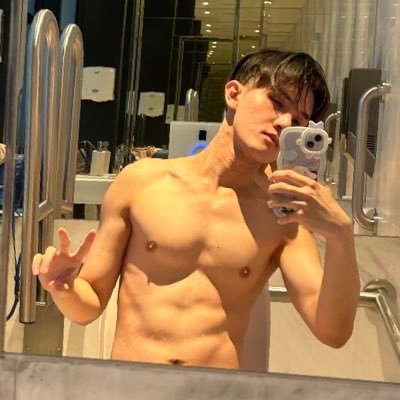 25 | 170 | 60 🇸🇬🇲🇾🇹🇭 想拍的可约 Open for COLLAB Vers Bottom 💨🔥GogoBoy https://t.co/R63eTwPL0G