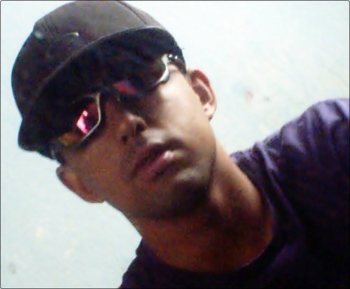 vida boa Sou eu mesmo... Alguém que luta para estar de pé! Para isto, tenho ao meu lado tudo que preciso: thamires s2