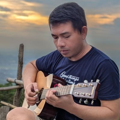 Love & Guitar 🎸