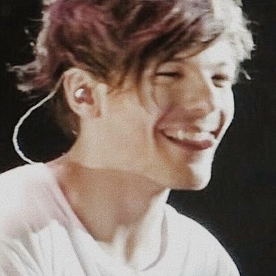 Diana ▪︎ she/her ▪︎ 23 ▪︎ belarus
| 1D | liam❤️ | larry | football | f1