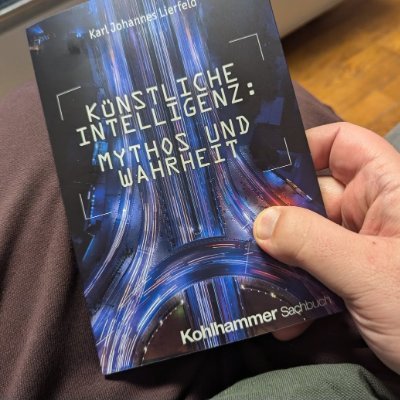 All about AI since 2014.
Writer, entrepreneur, keynote speaker.
Author of 7 non-fiction books about AI.
