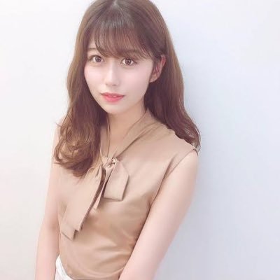 好きな動物はカピバラ。ポーカーはじめて約5年、今はLAで大学行きながらCASH gameしてます。 強いだけ(もしくは自分で強いと思ってるだけ)の空気読めない若い専業は凄く嫌いです。🇯🇵🇺🇸🇰🇷🇨🇦🇸🇬🇲🇴🇨🇭🇵🇭🇹🇭🇩🇪🇦🇺