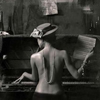 Se non vi piaccio me ne rincresce, anzi no. Intrepida outsider, outstanding con stile. Magnete 🧲 per casi umani extra. Ho il futuro alle spalle: un privilegio.