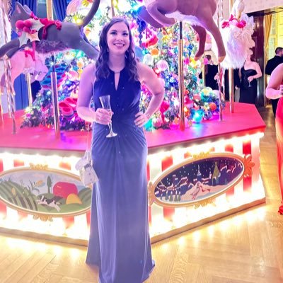 TweetGoTheRobin's profile picture. healthcare professional certified in imposter syndrome. oh ➡️ dc.