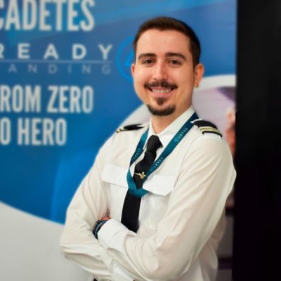 Creador de Contenido 28 años, Piloto Comercial 👨🏻✈️ Aerotrastornado, enamorado de la aviación y la simulación ✈️. Contacto 📩 monoloko1996yt@hotmail.com