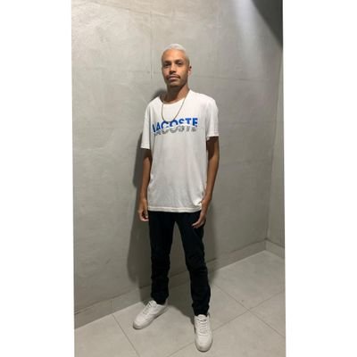 Jotta Pereira Neymar fake, fanático pelo cabuloso, pagodeiro e artilheiro da 11 🤪🦊💙⚽️🙏
Visca Barça 💙❤