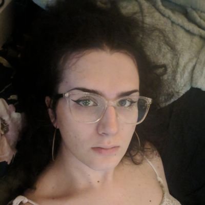🏳️⚧️ Transgender erotic goddess |
👄 Drag Queer |🤘🏻 Sometimes Nono |
😈 Vilaines Teufs | 🌊 Produite en Bretagne
