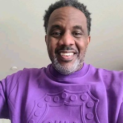 DEdwardCha55097's profile picture. 