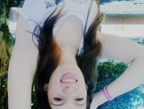 Entre idas e vindas me resumo feliz. Entre altos e baixos me resumo equilibrada