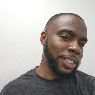 Tech Enthusiast. I speak pidgin with an American accent.