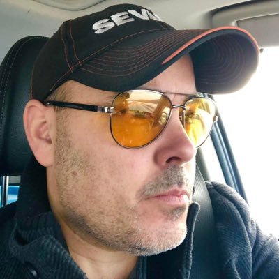 Clinton Desveaux Profile