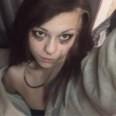 carriewhite1312's profile picture. why are you so obsessed with me