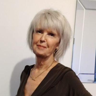 Retired District Nursing Sister. Lover of animals, particularly my lovely Bonnie .
NO PRIVATE MESSAGES PLEASE.