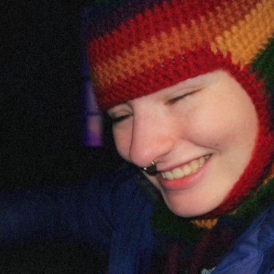 22 / she / poet / CCC’25 / UW Madison MLIS ‘27 / @allihaveismyego / asst. editor @AlliumJournal / #WOKEBRIGADE 🎧🌈👩🏻💻