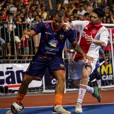 Kalilalves18815's profile picture. 