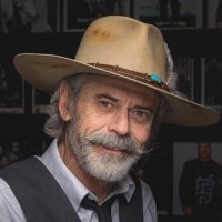 C. Thomas Howell (@c_thomas_howell) 's Twitter Profile