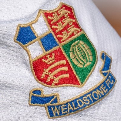 Wealdstone FC, West Ham Utd, Essex CCC and the Dallas Cowboys. Lover of decent beer, good red wine, cricket, hiking up mountains and photography :-)