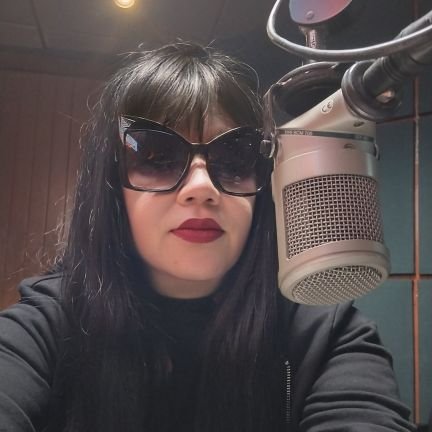 Radio, podcast, locución,cine... Colaboradora en Macabro FICH 🖤¡ Me encanta el gore y las foquitas! 🩸