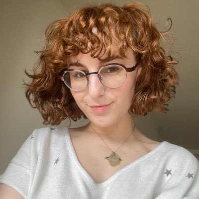 AnnaSmith352542's profile picture. 