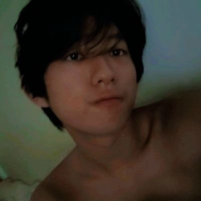🏳️🌈🇧🇷🇯🇵♈️🥺
22y
Eu tenho 6 lobos dentro de mim, e todos eles estão brigando por atenção neste momento.
Letterboxd: FeTaka