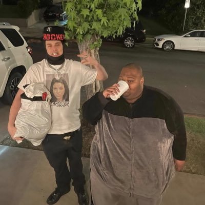 22 - 🇬🇧 - Retired siege wannabe - https://t.co/yYpdibTIG2 - TikTok/dora.pror6