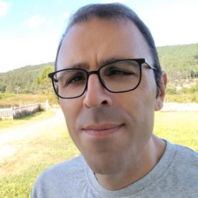 Profesor de ensino secundario e FP. Consellería de Educación da Xunta de Galicia.