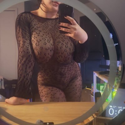 Yousra666777's profile picture. 