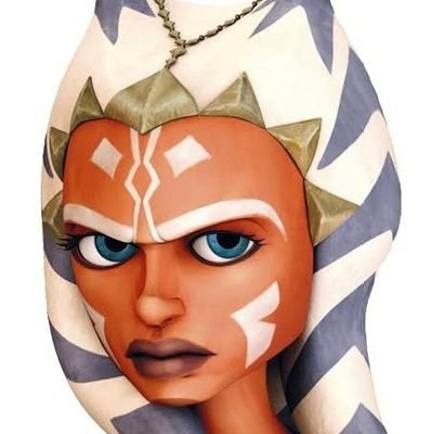 O antigo josafá ahsoka que na verdade é filho perdido da togruta e faz comentários sobre cultura pop, marvel e dc, filmes e séries, e principalmente star wars⭐️