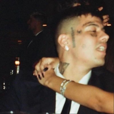 porceel21's profile picture. 