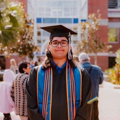 kadenlee_'s profile picture. UF Alum • 22 • LNG • i will not go gently into that goodnight