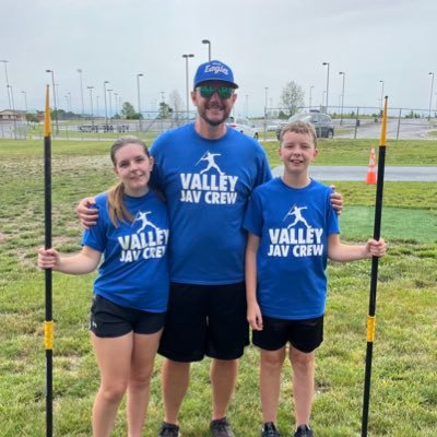SS teacher, Head Softball/Asst Field Coach - Grain Valley HS.Hubby to Laura, daddy to Caffrey & Casen, javelin aficionado & Cubs/Chiefs/Panthers fan.