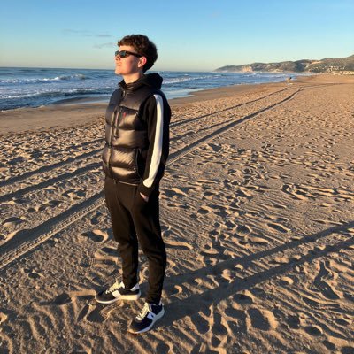 Football reporter 🎙️ | Fan of the game ⚽ | Sharing stories, updates, and insights from the pitch 🏟️