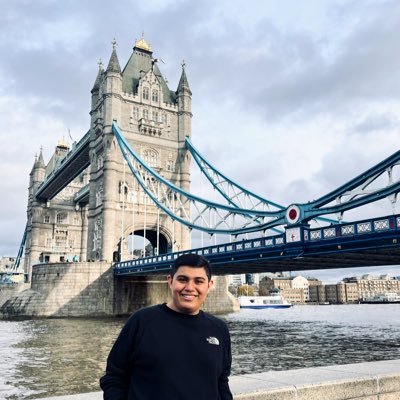 salvatorcastro's profile picture. Todo es relativo,excepto este juicio.