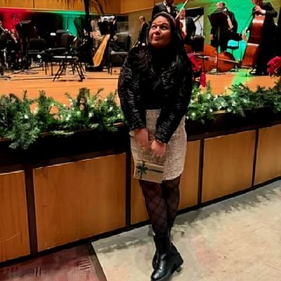 angieisdope's profile picture. I talk on the radio and I love you.