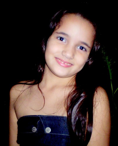 sou uma garota de 8 anos adoro rebelde brasil  e sou fiel a deus!