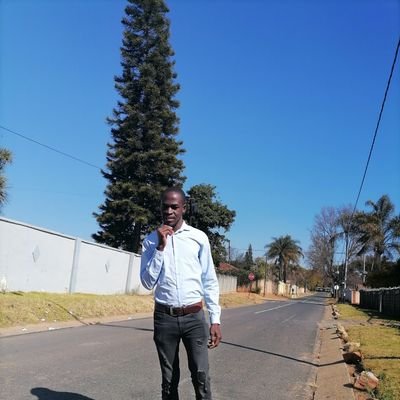 MunzheleleDk's profile picture. Just here for funny