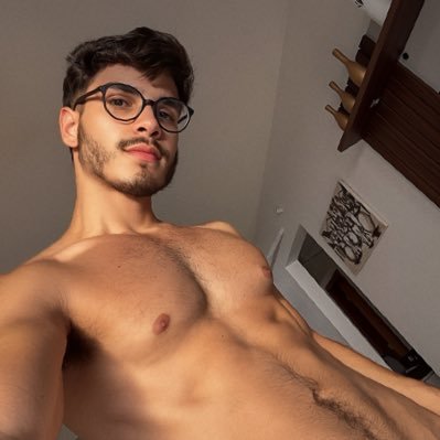 Aquarianjo 🕊 / 25 anos / Desconsidere os twittes… tem prazo de validade ✍🏻