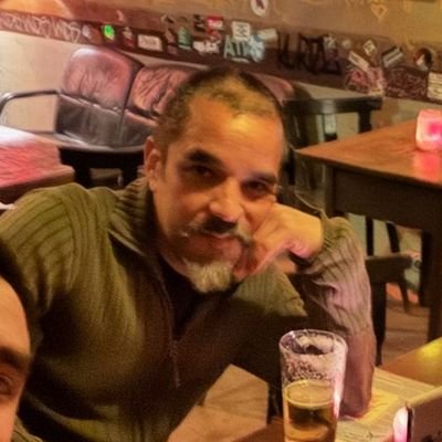 DonaireEdu's profile picture. Made in Chile. Profesor de lenguaje y comunicación, barbaján y cadáver en trámite, 38%... 🇨🇱🇨🇵🇩🇪🇨🇿🇪🇦...