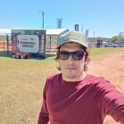 DennerRiveros's profile picture. Papá de Almendra