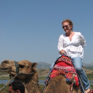 loweeturtl's profile picture. 8th grade Spanish teacher.