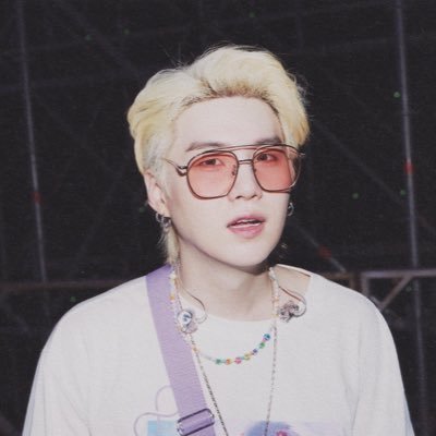 she/her • ‘98 liner • bts fan account • pasabuys / kr add rental since ‘21 • yangdo & bunjang finds • weekends: off