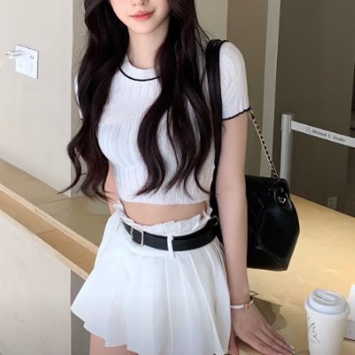 KaceyHills65887's profile picture. Hello everyone, I just came to Twitter and want to make more friends. Will you be my friend?