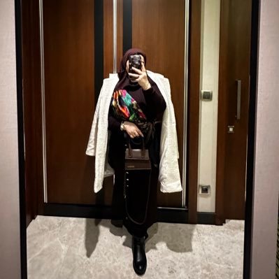 @WesternMichU 👩🏻🎓 Psychologist 💬 i share random thoughts, little bit of knowledge and lots of nonsense 🐿