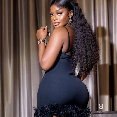 Filamondi's profile picture. Love in the air.