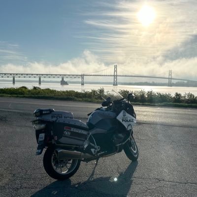Motorcycle Unit of the Toronto Police Service - Emergency: Call 911 - Non-Emergency: Call 416-808-2222 - This account is NOT monitored 24/7.