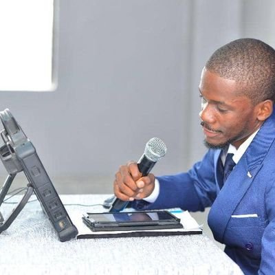 grcia_kolomo's profile picture. Focus sur l'instant présent ✊🏽