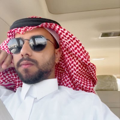 نحن قوم لا نحب الغرور لكن الزمن سمح لنا بالتباهي لأننا {ملوك}